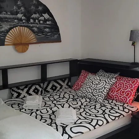 Comfortable In Good Location דירה