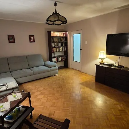 아파트 Comfortable In Good Location 바르샤바