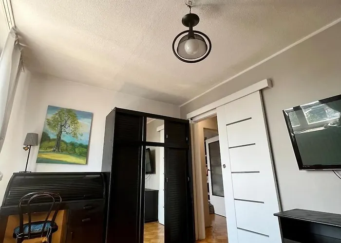 Apartament Comfortable In Good Location *