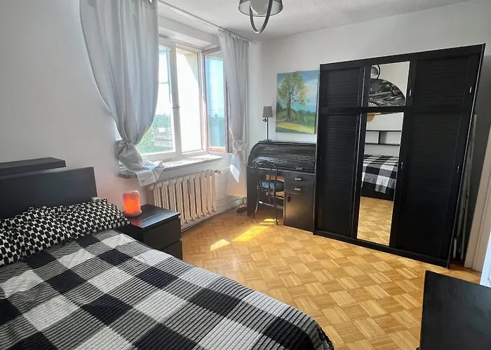 Apartament Comfortable In Good Location Warszawa