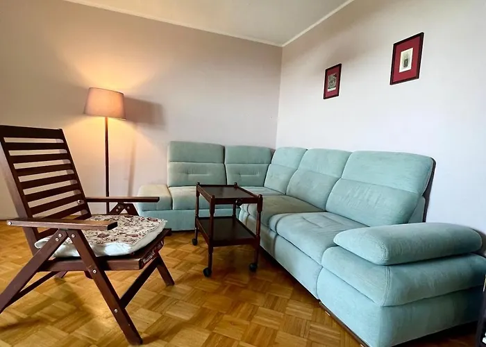 Comfortable In Good Location Warszawa